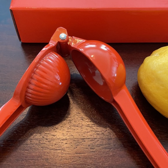 COINTREAU citrus squeezer - Picture 2 of 5